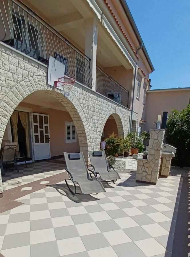 Apartmani Nizic Jadranovo Exterior photo